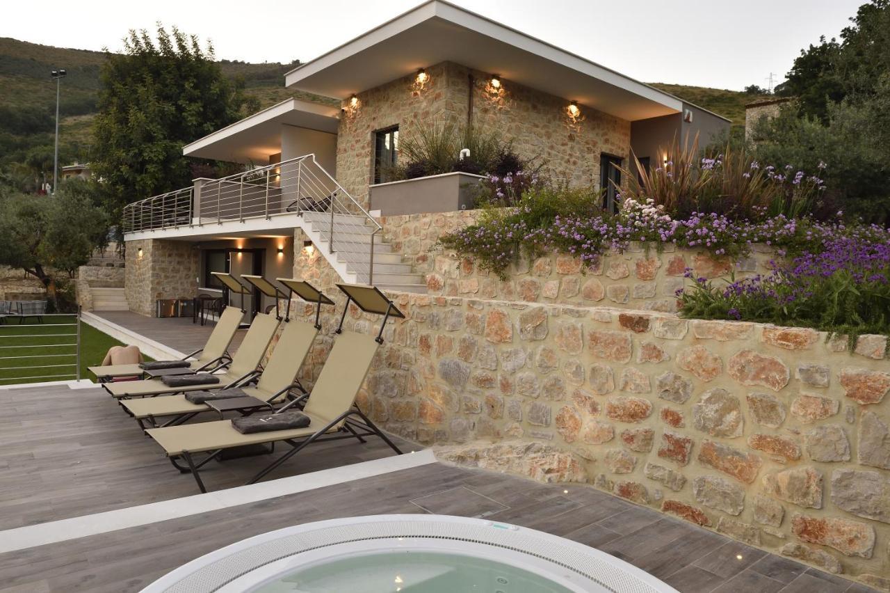 La Dependance Luxury Bed And Breakfast Fondi Bagian luar foto