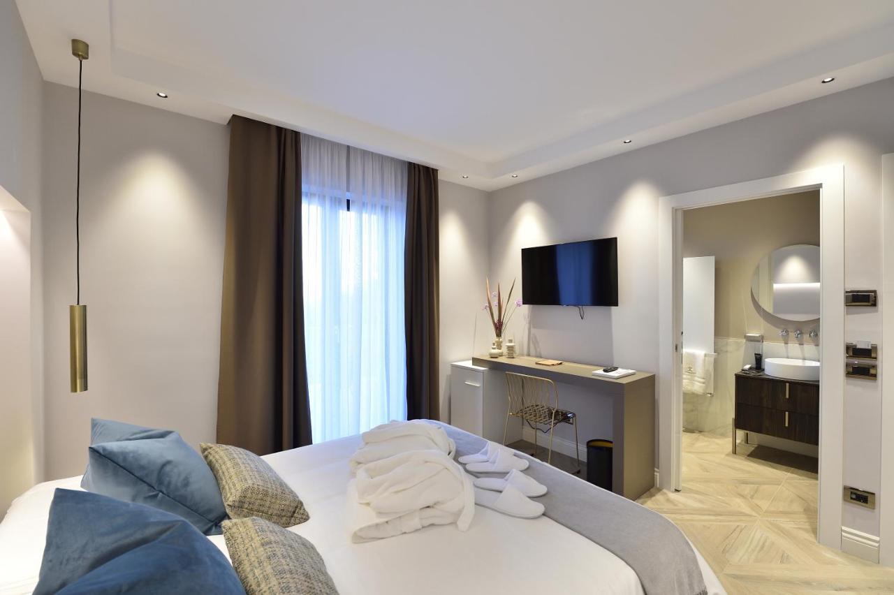 La Dependance Luxury Bed And Breakfast Fondi Bagian luar foto